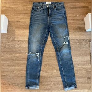 Levi’s High Rise Distressed Women's Jeans